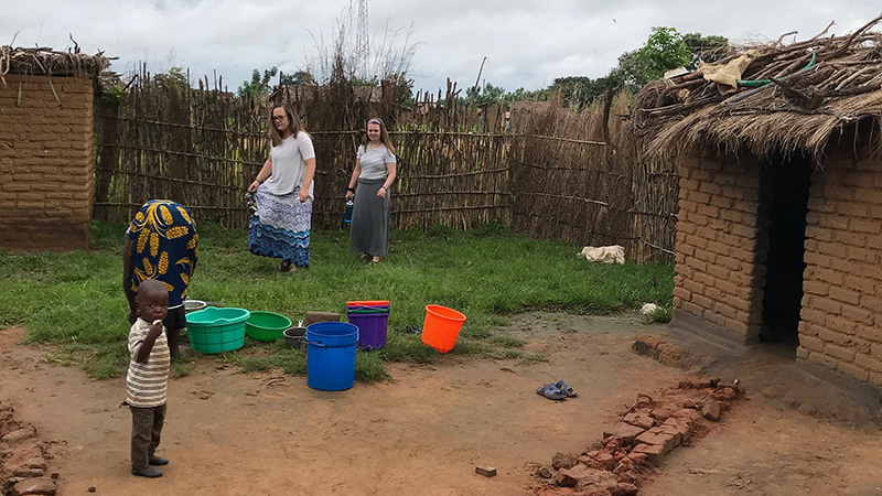 J-term Trip to Africa Helps Students Develop Healthy New Perspectives Thumbnail