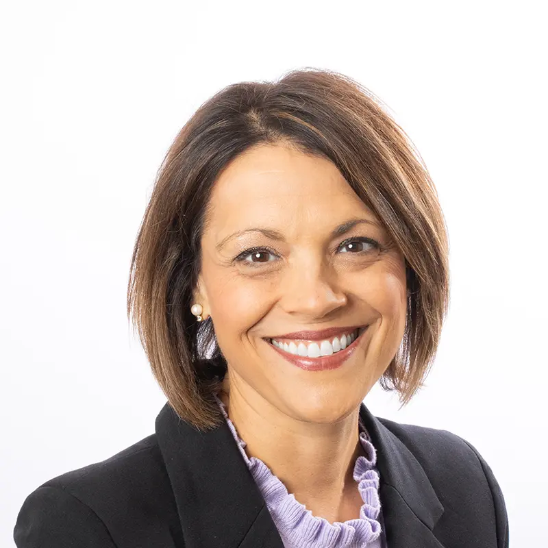 Cara Sterken headshot