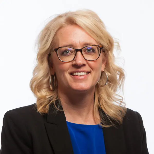 Carrie Meyer headshot