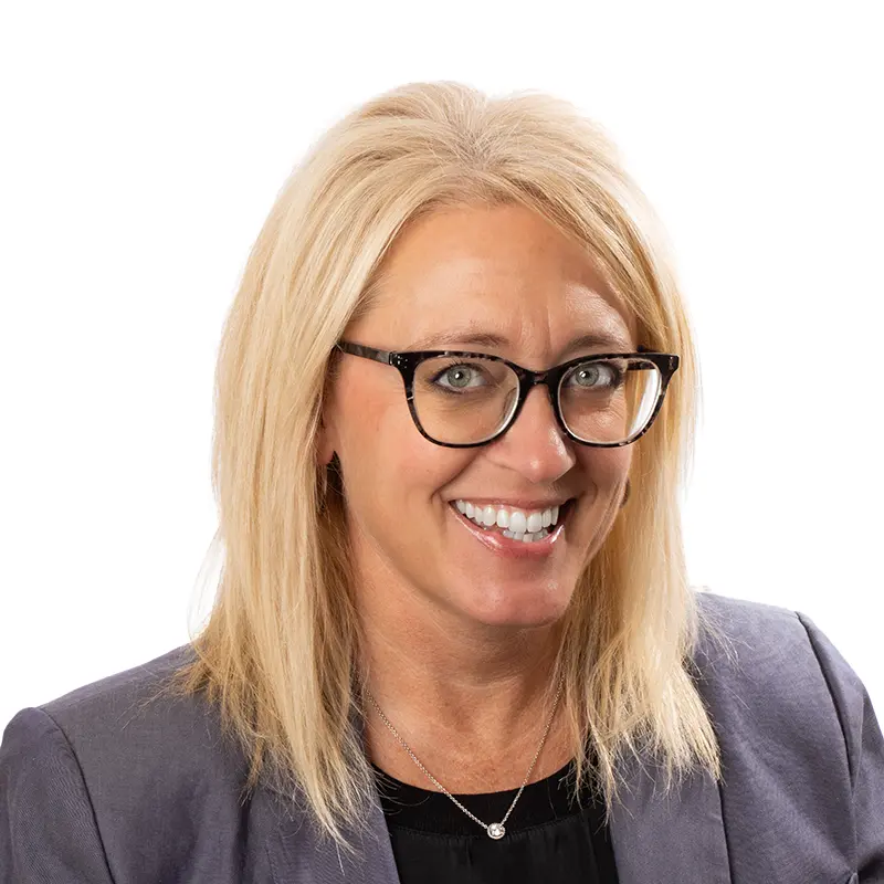 Carrie Meyer headshot