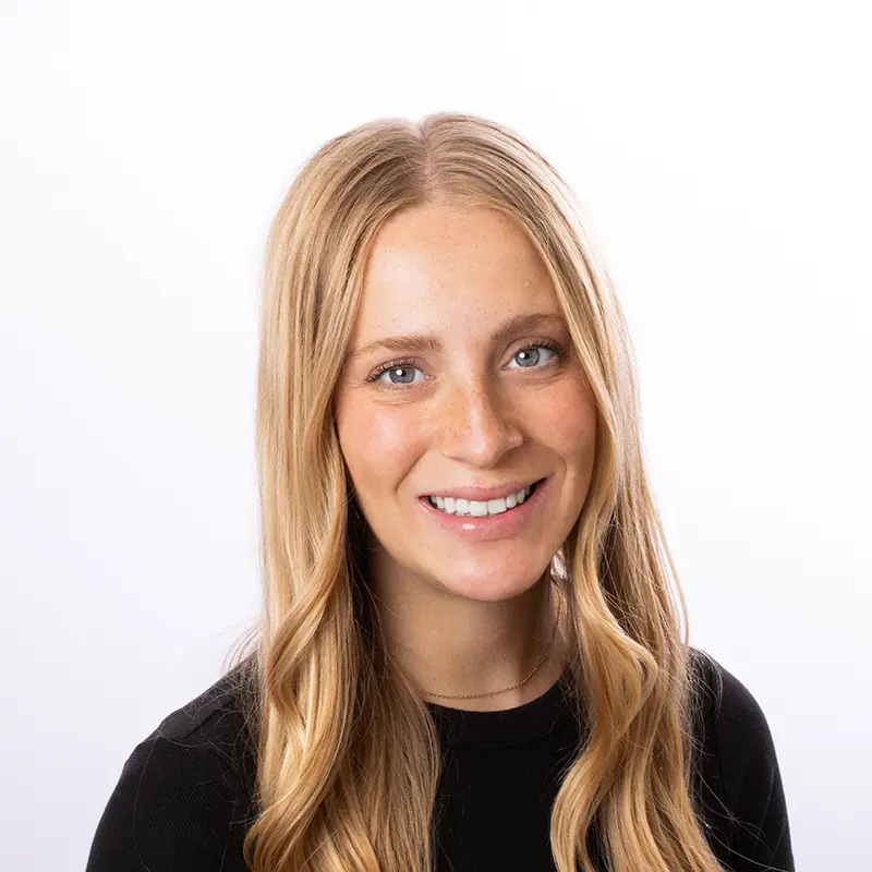 Emily McNeil headshot