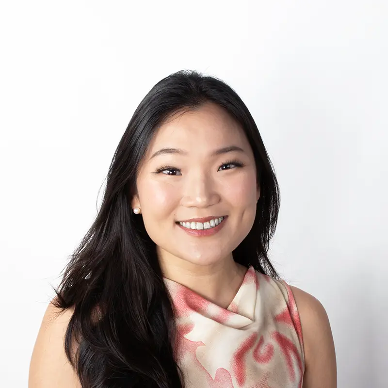 Esther Tien headshot