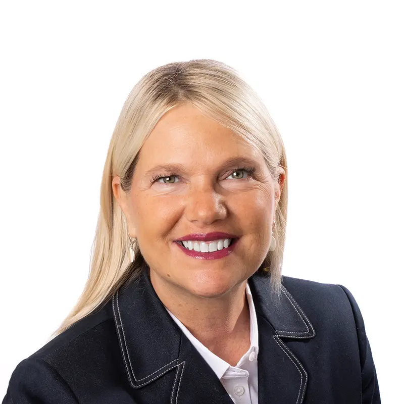 Heather Argo headshot