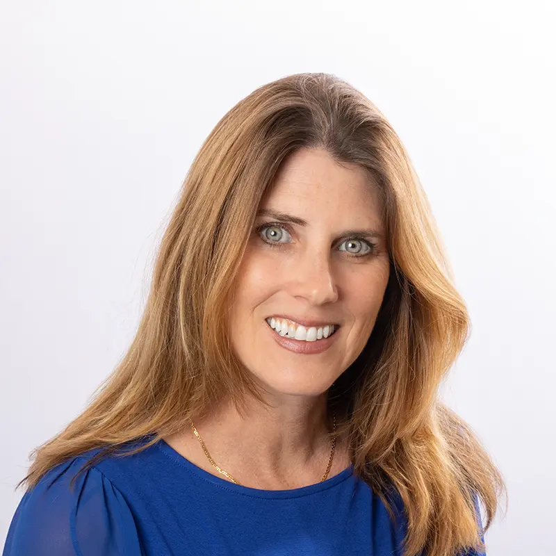 Molly Pastermack headshot