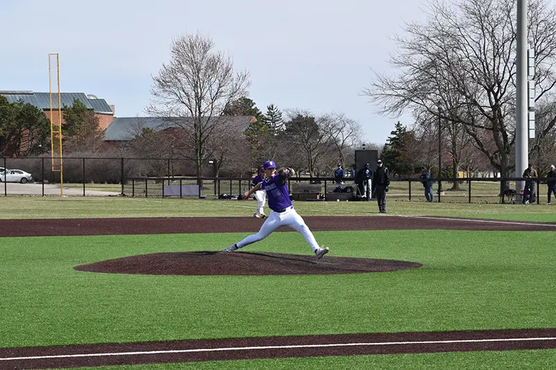 Gabel Pentecost pitches