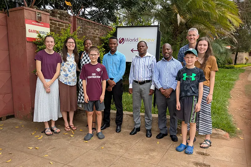 Grabowski family with World Renew staff