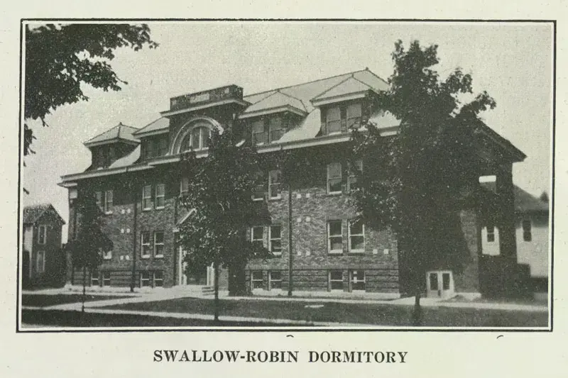 Swallow Robin Hall in 1921